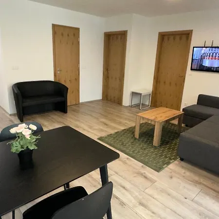 Eszter Apartman *